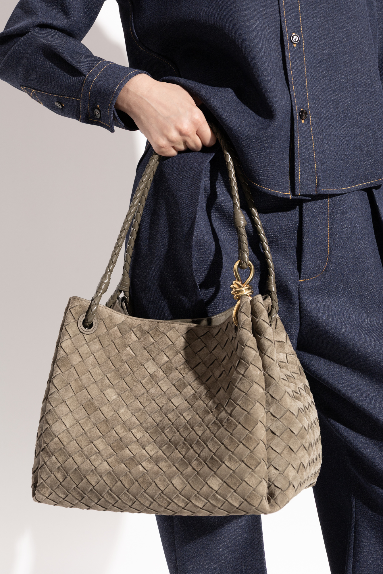 ショルダーバッグ・ポシェット BOTTEGA VENETA LARGE PARACHUTE BAG Bottega Veneta Large Parachute bag for Women - Green in USA